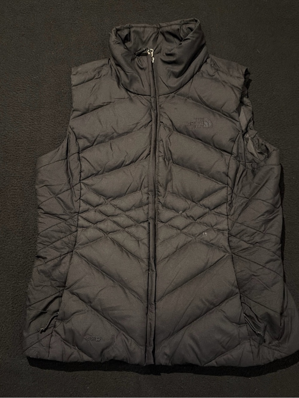 The North Face 550 Down Puffer Vest Black On Black Women’s Size Medium